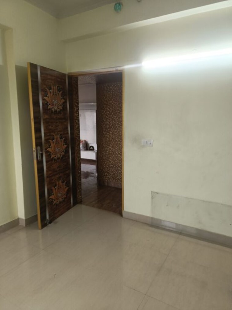 Room, amrapali-silicon-city 2 Bedroom 1075 Sq.Ft. Apartment In Sector 76 Noida 10690185