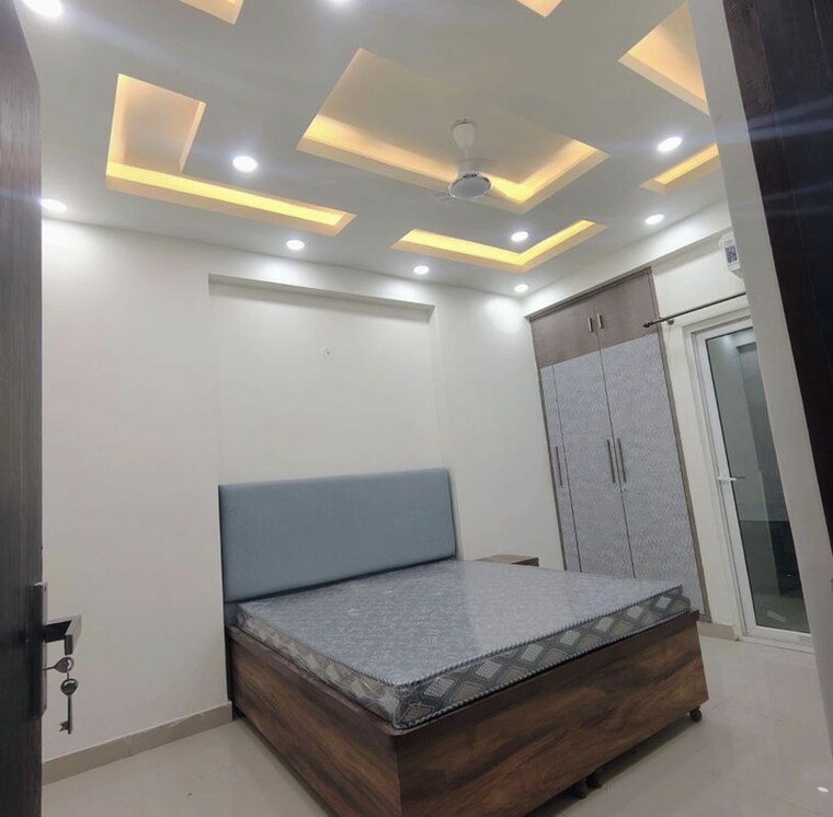undefined, ramesh nagar 2 Bedroom 100 Sq.Yd. Builder Floor In Ramesh Nagar Delhi 10690211