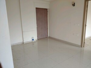 Room in 3 BHK Builder Floor at Sector 21 – for Rent