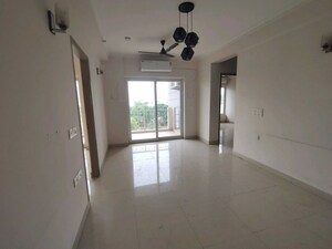 Room in 3 BHK Builder Floor at Sector 21 – for Rent
