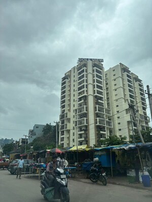 2 BHK Apartment For Rent in Theme Ambience Golf View, Gachibowli