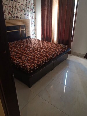 Bedroom in 3 BHK Apartment at Sunshine Enclave, Vip Road – for Rent