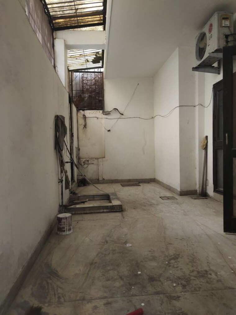 undefined, new friends colony 3 Bedroom 2500 Sq.Ft. Builder Floor In New Friends Colony Delhi 10690292