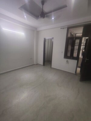 Room in 3 BHK Builder Floor at Paschim Vihar – for Sale