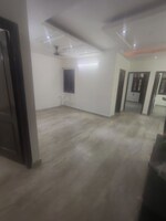 3 BHK 170 Sq.Yd. Builder Floor in Paschim Vihar