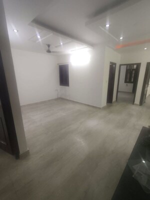 Room in 3 BHK Builder Floor at Paschim Vihar – for Sale
