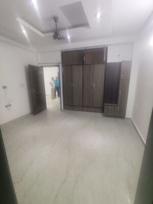 Room in 3 BHK Builder Floor at Paschim Vihar – for Sale