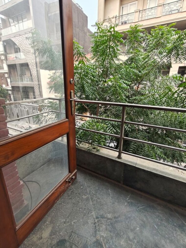 Balcony, greater kailash 3 Bedroom 1800 Sq.Ft. Builder Floor In Greater Kailash Delhi 10690305