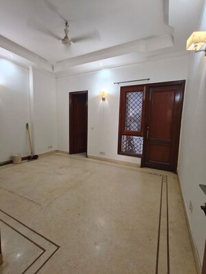 Room in 3 BHK Builder Floor at Greater Kailash – for Sale