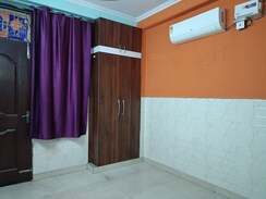 2 BHK +Builder Floor For Rent in Ratan Vihar