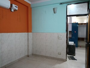 Room in 2 BHK Builder Floor at Ratan Vihar – for Rent