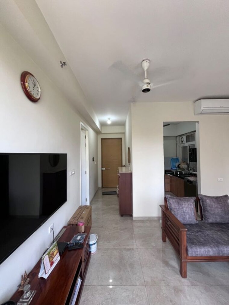 Living Room, tata-serein 3 Bedroom 1550 Sq.Ft. Apartment In Pokhran Road No Two Thane 10690195