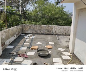 Plot Area in 3.5 BHK Independent House at Sheikh Sarai – for Rent