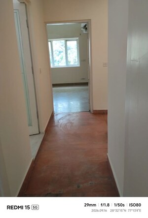 Room in 3.5 BHK Independent House at Sheikh Sarai – for Rent