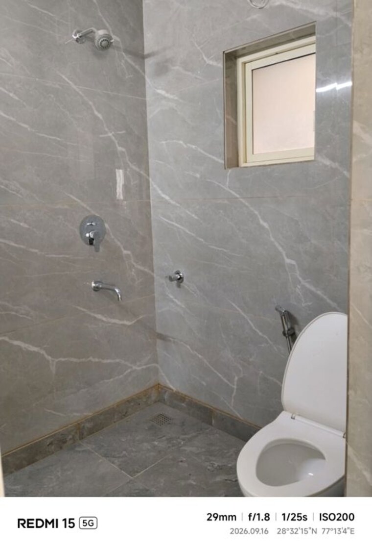 Bathroom, sheikh sarai 3.5 Bedroom 2000 Sq.Ft. Independent House In Sheikh Sarai Delhi 10690329