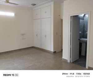 Room in 3.5 BHK Independent House at Sheikh Sarai – for Rent