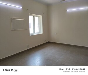 Room in 3.5 BHK Independent House at Sheikh Sarai – for Rent