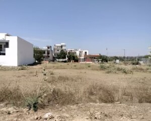  Plot For Sale in Sector 16