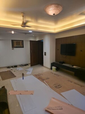 Bedroom in 3 BHK Apartment at Abhinandan CHS Dadar, Dadar East – for Rent