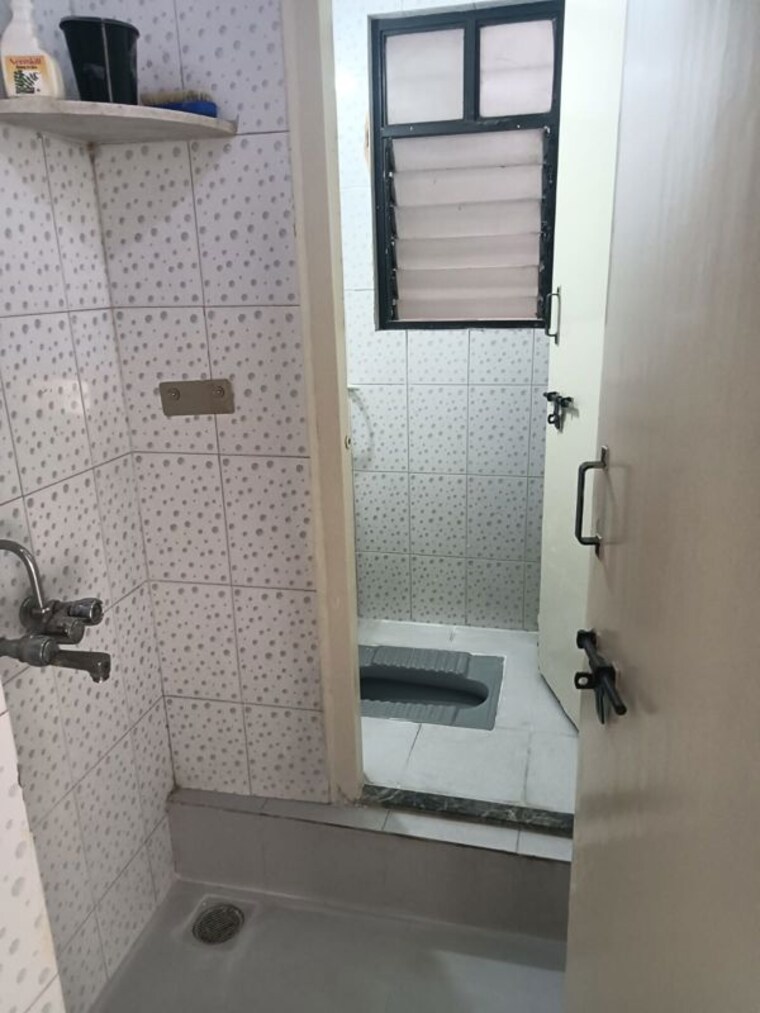 Bathroom, pooja-sankul-apartment 2 Bedroom 845 Sq.Ft. Apartment In Aundh Pune 10690360