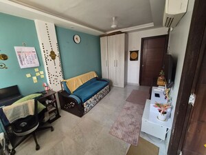 1 BHK Builder Floor For Rent in Sushant Lok Iii