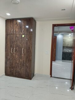 1 BHK +Apartment For Rent in Khirki Extension