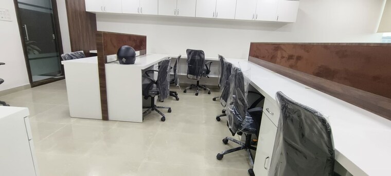Team Area, mittal-commercia Commercial Office Space 1000 Sq.Ft. In Andheri East Mumbai 10690376