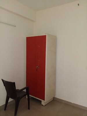 Room in 3 BHK Apartment at Mahagun My Woods, Sector 16c Greater Noida – for Rent