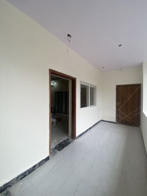 Furnished Amenities in 2 BHK Builder Floor at Sector 21d Indira Enclave – for Rent