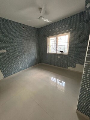Room in 3 BHK Apartment at Naiknavare Avon Vista Balewadi, Balewadi – for Rent