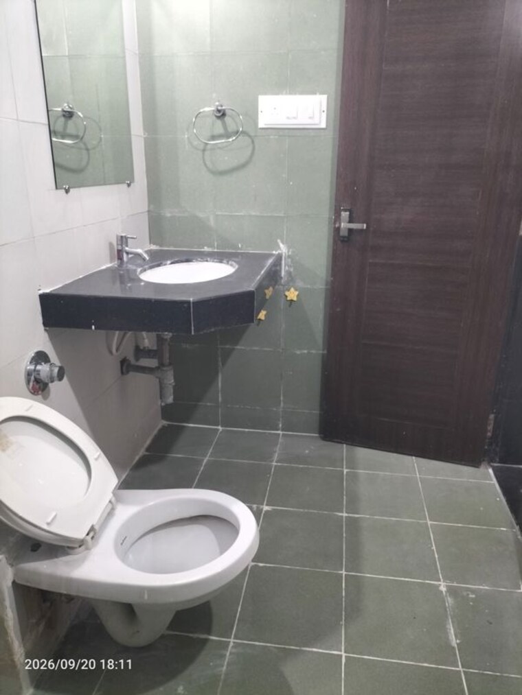Bathroom, mittal-crosswinds 3.5 Bedroom 1755 Sq.Ft. Apartment In Baner Pune 10690381