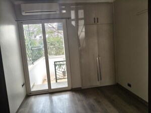 Room in 2 BHK Builder Floor at Palam Vihar – for Rent