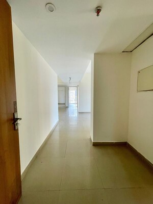 Room in 3 BHK Apartment at Sector 20 – for Rent