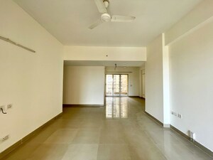 Room in 3 BHK Apartment at Sector 20 – for Rent