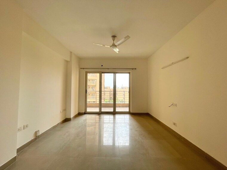 Room, sector 20 3 Bedroom 1750 Sq.Ft. Apartment In Sector 20 Panchkula 10690444