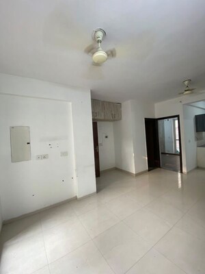 Room in 3 BHK Builder Floor at BPTP Parkland Pride, Sector 77 – for Rent