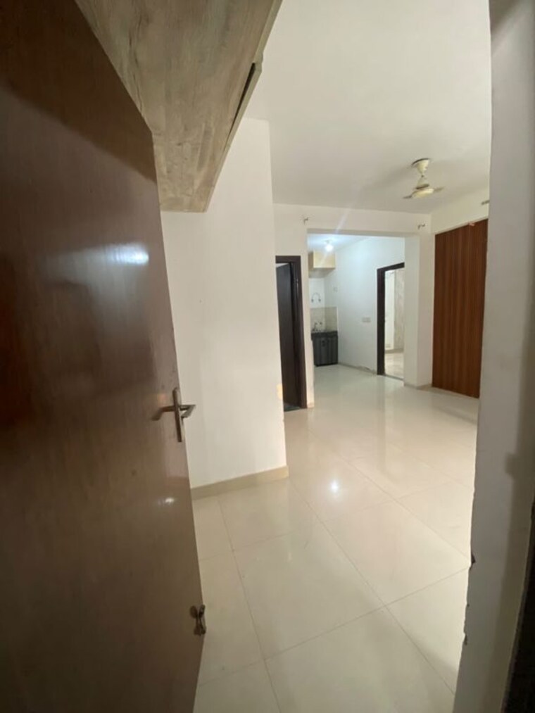 Room, bptp-parkland-pride 3 Bedroom 1130 Sq.Ft. Builder Floor In Sector 77 Faridabad 10690457