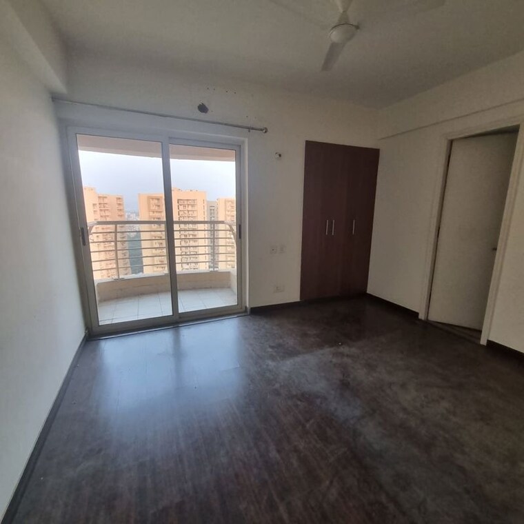 Room, sector 20 3 Bedroom 1750 Sq.Ft. Apartment In Sector 20 Panchkula 10690465