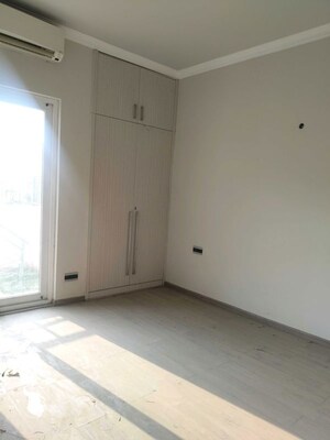 3 BHK Builder Floor For Rent in Sector 22