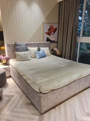 Balcony in 3 BHK Apartment at Marathon Monte South, Byculla West – for Sale
