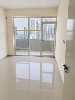 2 BHK Apartment For Rent in Pyramid Midtown, Sector 59
