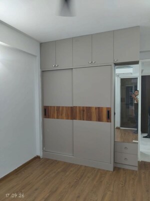 Room in 2 BHK Apartment at Signature Global City, Sector 37d – for Rent