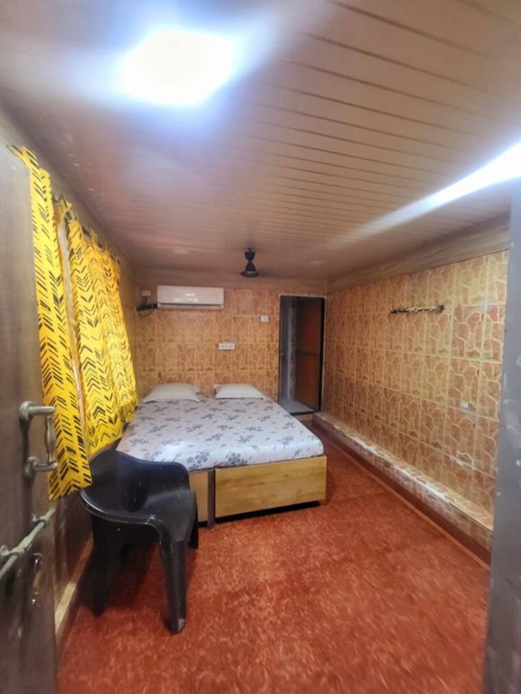 Bedroom, sher-e-punjab Studio 350 Sq.Ft. Apartment In Andheri East Mumbai 10690550