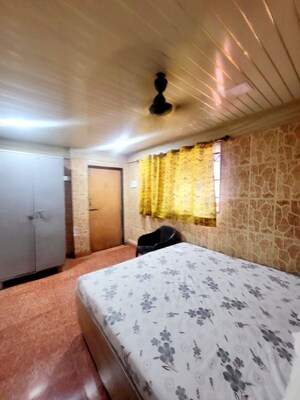 Bedroom in Studio Apartment at Sher E Punjab, Andheri East – for Rent