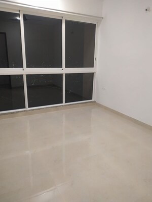 Furnished Amenities in 3 BHK Apartment at Oberoi Eternia, Mulund West – for Rent