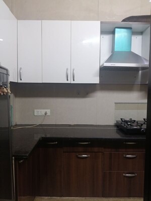 Kitchen in 2 BHK Builder Floor at Sector 43 – for Rent
