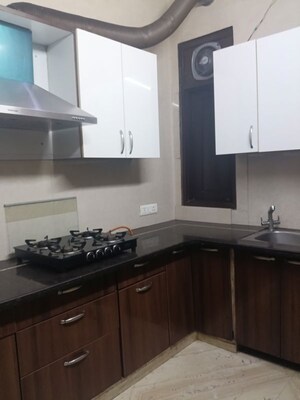 Kitchen in 2 BHK Builder Floor at Sector 43 – for Rent