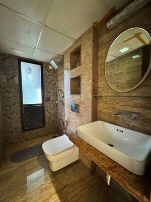 Furnished Amenities in 3 BHK Apartment at Nav Palmyra Apartment, Khar West – for Rent