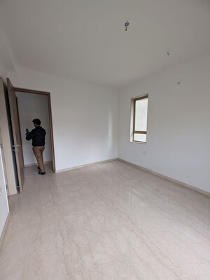 Room in 3 BHK Apartment at Godrej RKS, Chembur – for Sale
