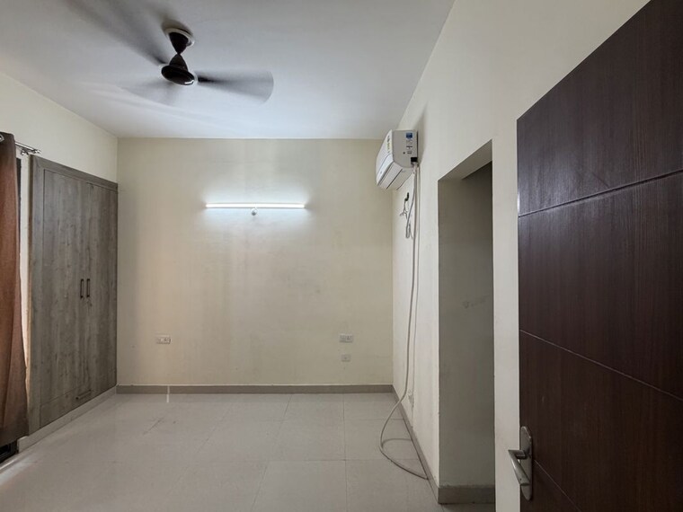 Master Bedroom, shalimar-mannat 3 Bedroom 1225 Sq.Ft. Apartment In Faizabad Road Lucknow 10690576